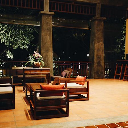 Prakhon Chai Hotel De L'Amour Sha Plus מראה חיצוני תמונה