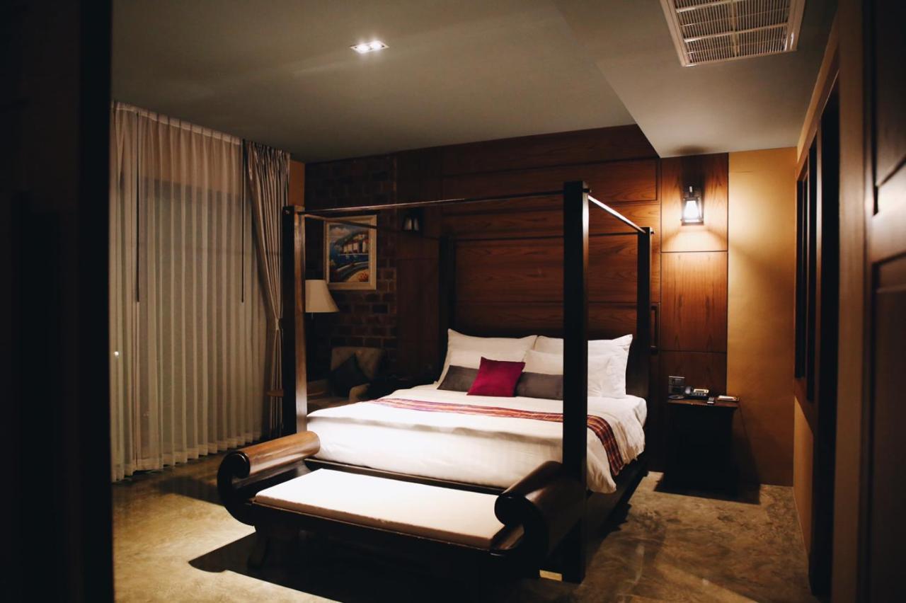 Prakhon Chai Hotel De L'Amour Sha Plus מראה חיצוני תמונה