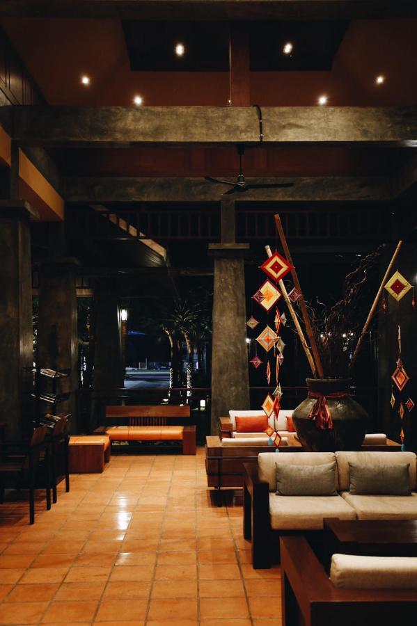 Prakhon Chai Hotel De L'Amour Sha Plus מראה חיצוני תמונה