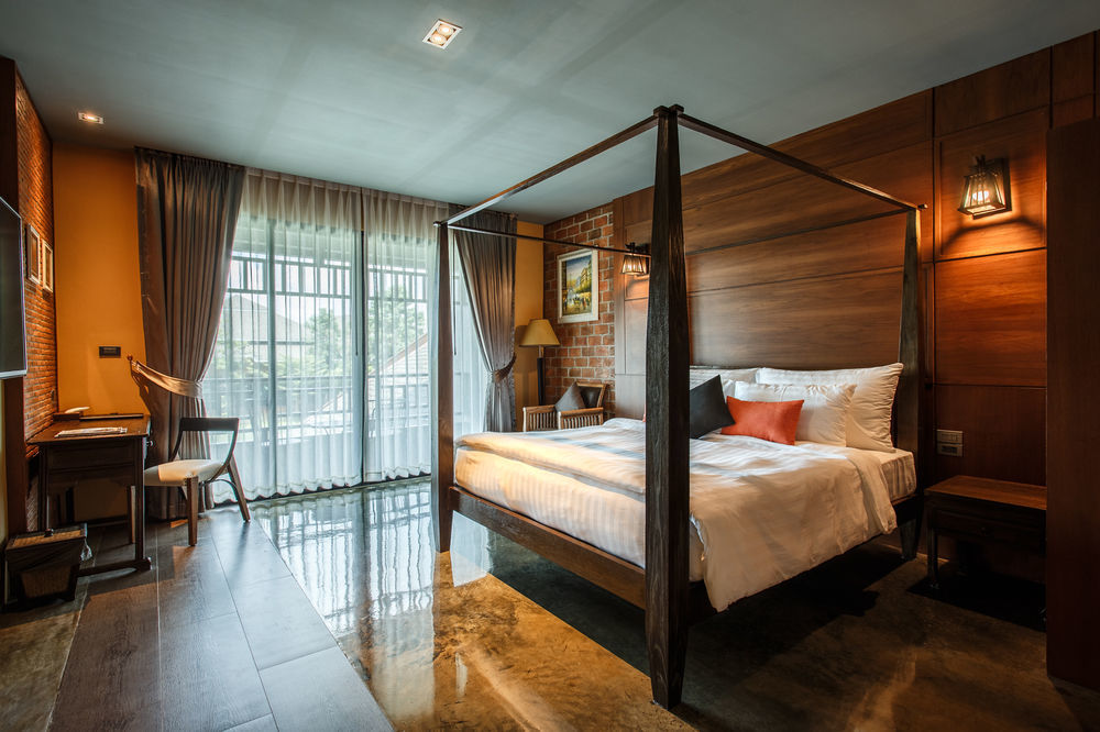 Prakhon Chai Hotel De L'Amour Sha Plus מראה חיצוני תמונה